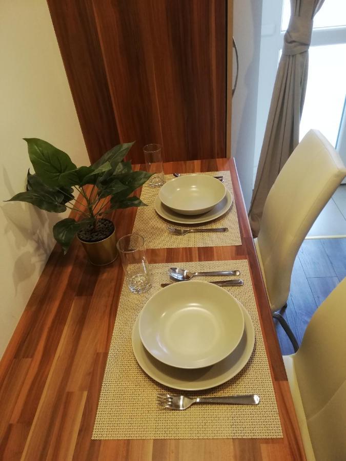 Embassy Studio Apartment Citypark Будапеща Екстериор снимка