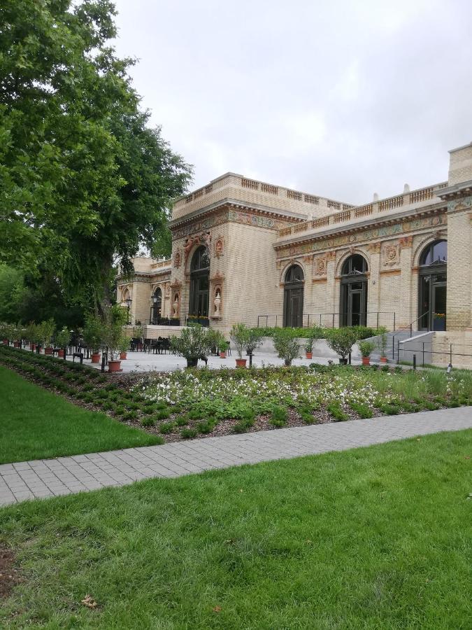Embassy Studio Apartment Citypark Будапеща Екстериор снимка