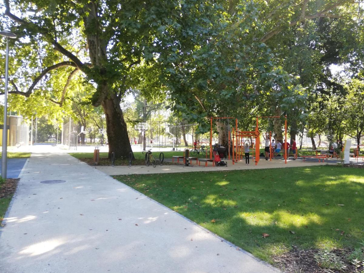 Embassy Studio Apartment Citypark Будапеща Екстериор снимка